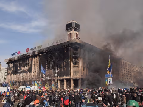 Casa dei Sindacati in fiamme (sede dei manifestanti)